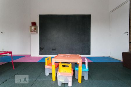 Apartamento para alugar com 60m², 2 quartos e 2 vagasÁrea comum - Brinquedoteca