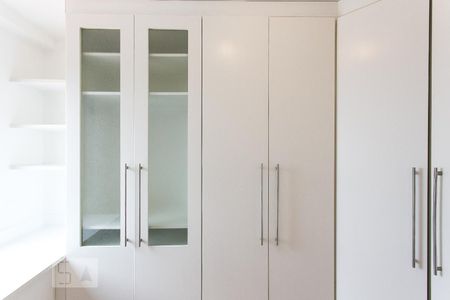 Apartamento para alugar com 60m², 2 quartos e 2 vagasQuarto