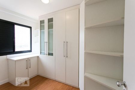 Apartamento para alugar com 60m², 2 quartos e 2 vagasQuarto