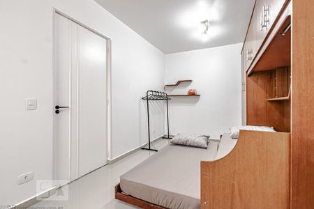 Dormitório de apartamento para alugar com 1 quarto, 30m² em Centro, Curitiba