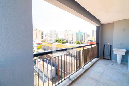 Studio para alugar com 35m², 1 quarto e 1 vaga Studio para alugar com 35m², 1 quarto e 1 vagaSacada