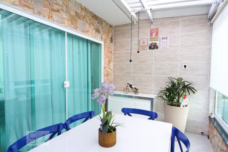 Casa à venda com 280m², 3 quartos e 3 vagasVaranda gourmet