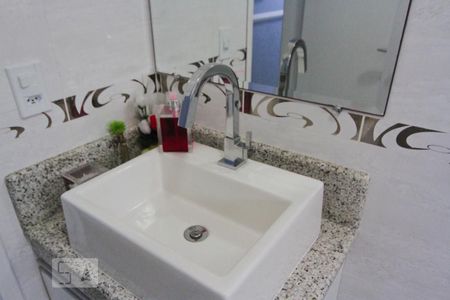 Casa à venda com 280m², 3 quartos e 3 vagasBanheiro