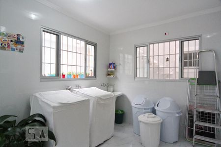 Casa à venda com 280m², 3 quartos e 3 vagasÁrea de Serviço