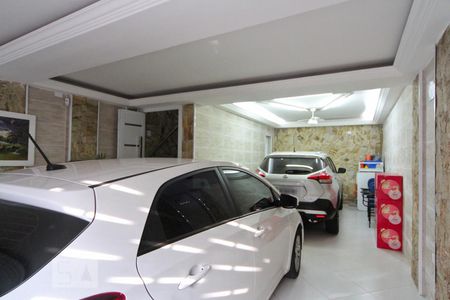 Casa à venda com 280m², 3 quartos e 3 vagasGaragem