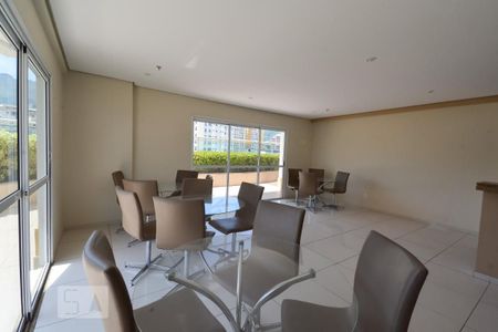 Apartamento à venda com 70m², 2 quartos e 1 vagaÁrea Gourmet