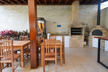 Apartamento à venda com 70m², 2 quartos e 1 vagaÁrea comum - Churrasqueira