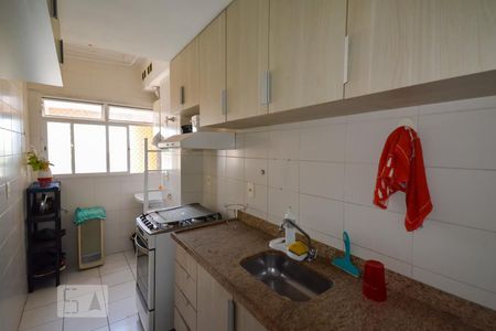 Apartamento à venda com 70m², 2 quartos e 1 vagaCozinha e Área de Serviço
