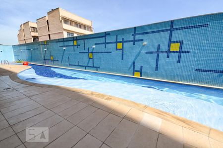 Apartamento à venda com 70m², 2 quartos e 1 vagaÁrea comum - Piscina