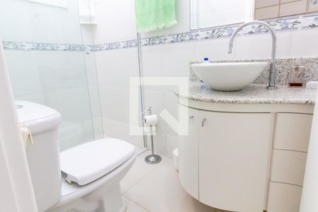 Casa à venda com 130m², 2 quartos e 1 vagaBanheiro do Quarto 1