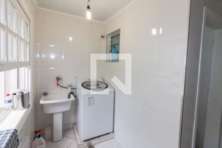 Casa à venda com 130m², 2 quartos e 1 vagaÁrea de Serviço