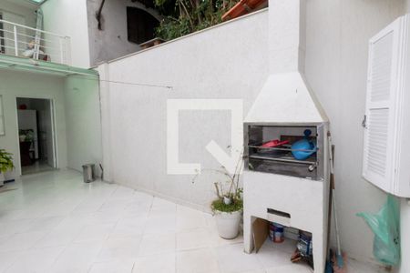 Casa à venda com 130m², 2 quartos e 1 vagaQuintal