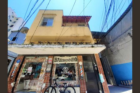 Apartamento à venda com 64m², 2 quartos e sem vaga Apartamento à venda com 64m², 2 quartos e sem vagaFachada