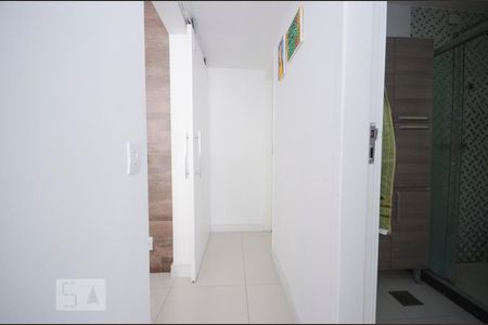 Corredor de apartamento à venda com 2 quartos, 94m² em Icaraí, Niterói