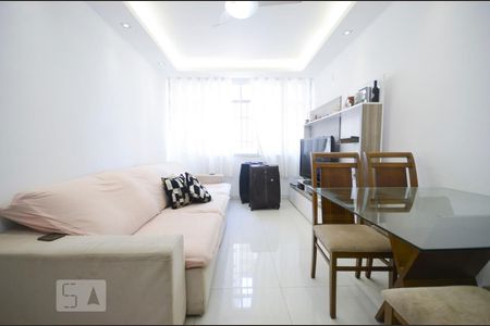 Apartamento à venda com 94m², 2 quartos e 1 vagaSala