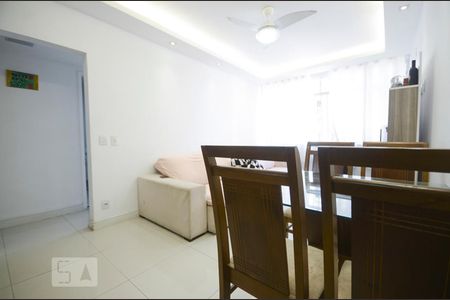 Apartamento à venda com 94m², 2 quartos e 1 vagaSala