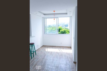 Sala de apartamento para alugar com 2 quartos, 45m² em Cavalhada, Porto Alegre