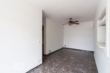 Apartamento à venda com 70m², 2 quartos e 2 vagasSala