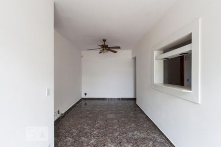 Apartamento à venda com 70m², 2 quartos e 2 vagasSala