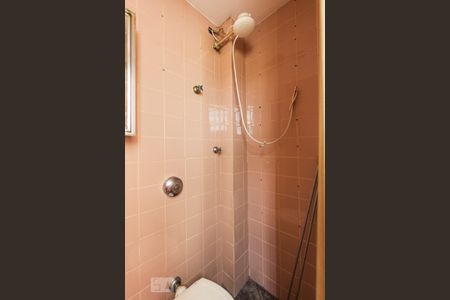 Apartamento à venda com 70m², 2 quartos e 2 vagasBanheiro de Serviço