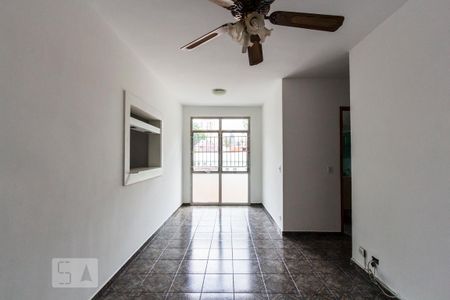 Apartamento à venda com 70m², 2 quartos e 2 vagasSala