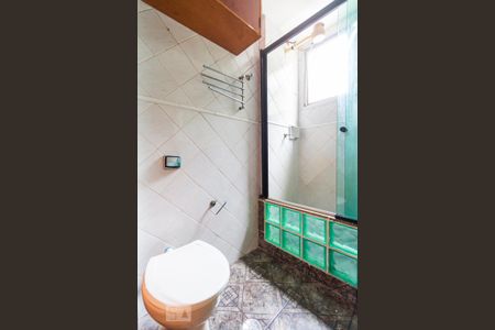 Apartamento à venda com 70m², 2 quartos e 2 vagasBanheiro Social