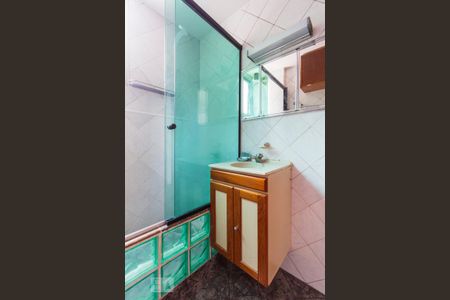 Apartamento à venda com 70m², 2 quartos e 2 vagasBanheiro Social