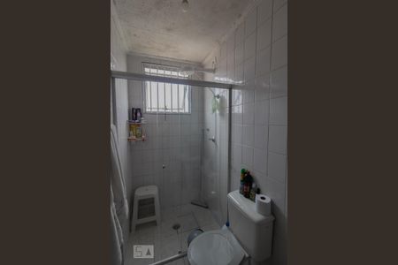 Banheiro de apartamento à venda com 2 quartos, 55m² em Picanço, Guarulhos