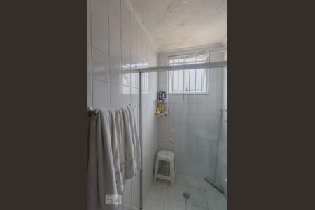 Banheiro de apartamento à venda com 2 quartos, 55m² em Picanço, Guarulhos