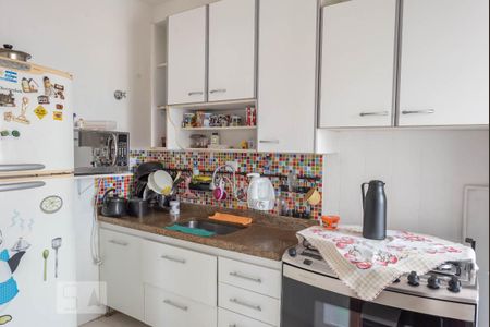 Apartamento à venda com 65m², 2 quartos e 1 vagaCozinha