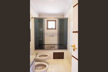 Apartamento à venda com 330m², 4 quartos e 4 vagasCobertura - Banheiro 4