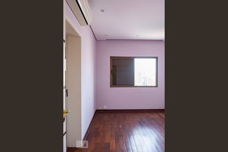 Apartamento à venda com 330m², 4 quartos e 4 vagasSuíte 3