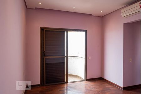 Apartamento à venda com 330m², 4 quartos e 4 vagasSuíte 1