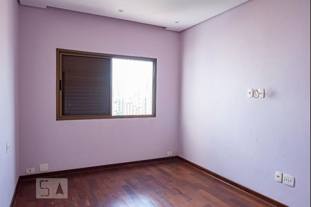 Apartamento à venda com 330m², 4 quartos e 4 vagasSuíte 3