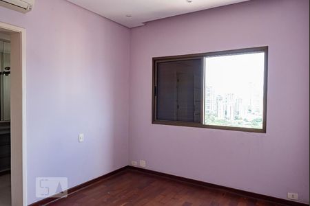 Apartamento à venda com 330m², 4 quartos e 4 vagasSuíte 3