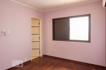 Apartamento à venda com 330m², 4 quartos e 4 vagasSuíte 2