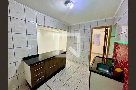 Cozinha de apartamento para alugar com 2 quartos, 56m² em Parque Artur Alvim, São Paulo