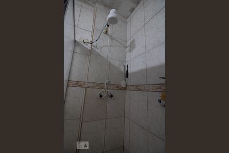 Casa à venda com 100m², 3 quartos e 2 vagas Casa à venda com 100m², 3 quartos e 2 vagasBanheiro 2