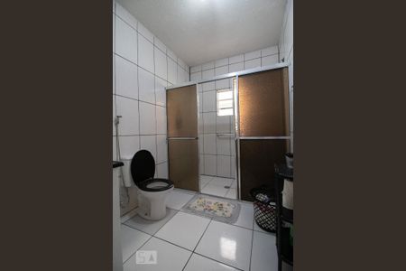 Casa à venda com 100m², 3 quartos e 2 vagas Casa à venda com 100m², 3 quartos e 2 vagasBanheiro