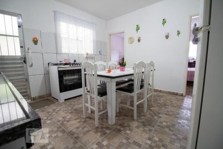 Casa à venda com 100m², 3 quartos e 2 vagas Casa à venda com 100m², 3 quartos e 2 vagasCozinha 2