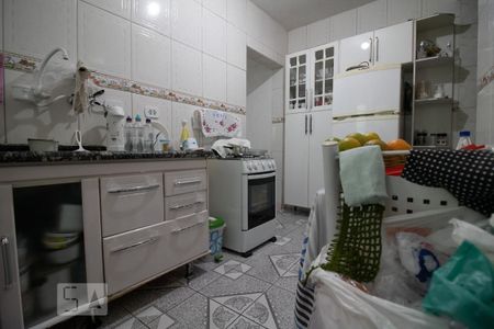 Casa à venda com 100m², 3 quartos e 2 vagas Casa à venda com 100m², 3 quartos e 2 vagasCozinha