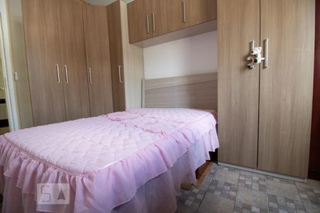 Casa à venda com 100m², 3 quartos e 2 vagas Casa à venda com 100m², 3 quartos e 2 vagasQuarto 2