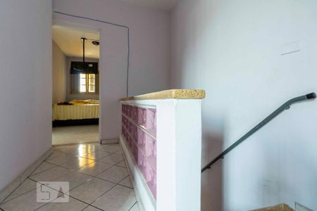 Corredor de apartamento à venda com 3 quartos, 250m² em Vila Tolstoi, São Paulo