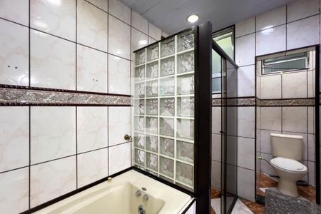 Apartamento para alugar com 119m², 3 quartos e sem vaga Apartamento para alugar com 119m², 3 quartos e sem vagaBanheiro