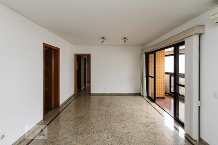Sala de apartamento à venda com 3 quartos, 120m² em Rua da Meação, São Paulo