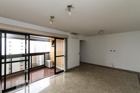 Sala de apartamento à venda com 3 quartos, 120m² em Rua da Meação, São Paulo