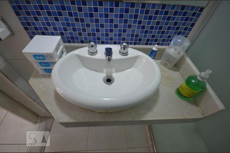 Apartamento à venda com 70m², 2 quartos e sem vagaBanheiro