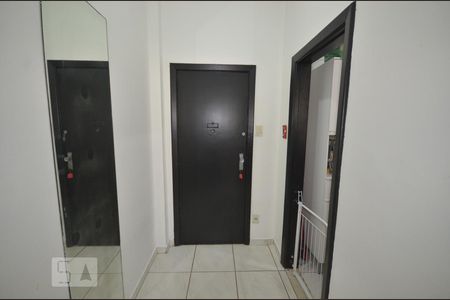 Entrada de apartamento à venda com 2 quartos, 70m² em Centro, Rio de Janeiro