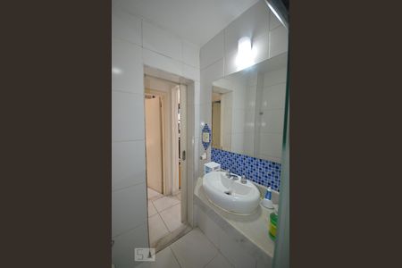 Apartamento à venda com 70m², 2 quartos e sem vagaBanheiro