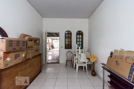 Casa à venda com 350m², 2 quartos e 9 vagasEdícula